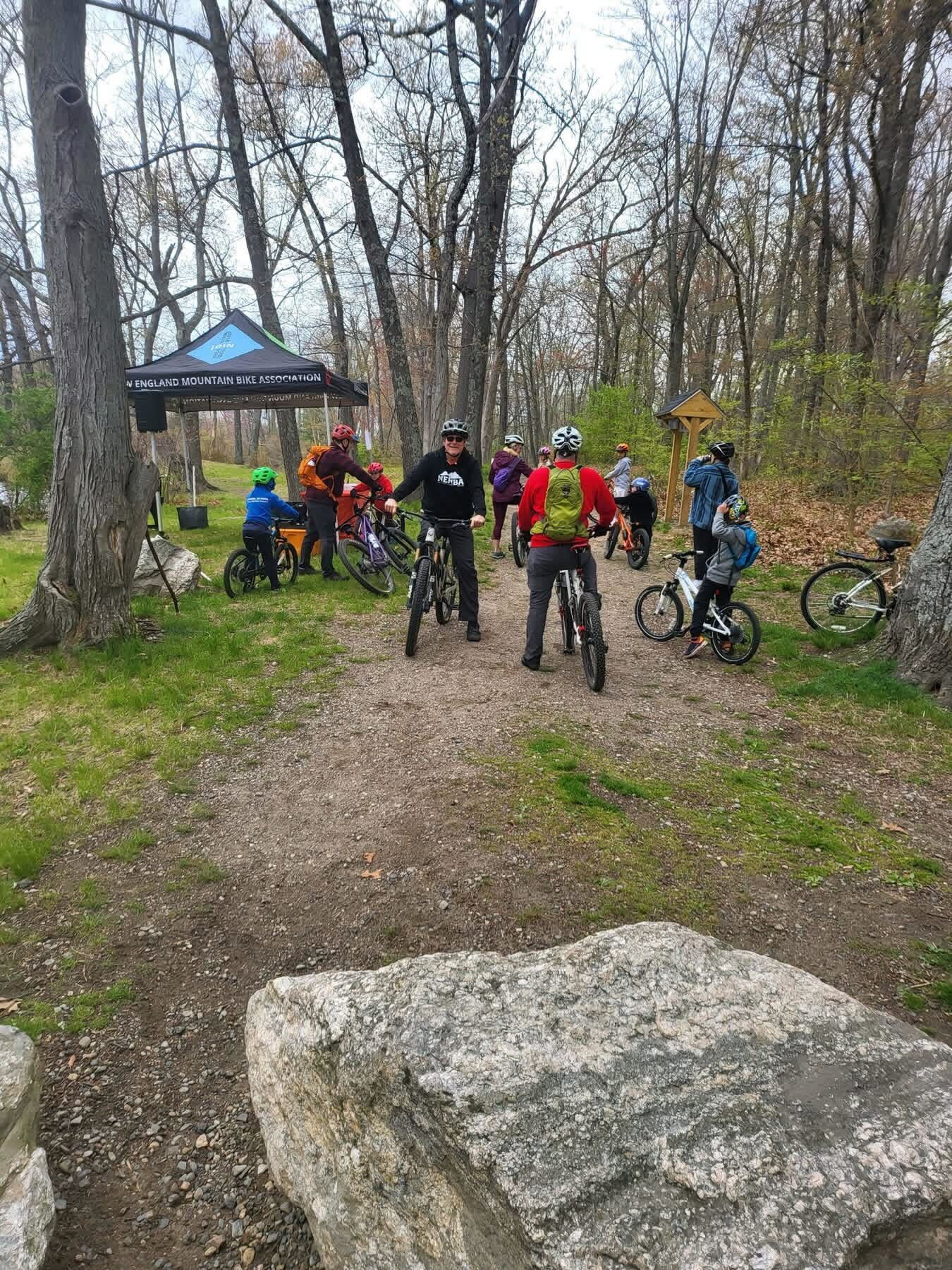 Mountain bikers on singletrack at Millbury